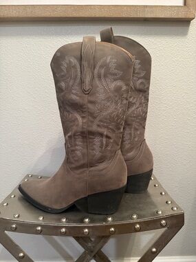 Women's Taupe Suede Heeled Cowboy Boots - Classic Western Style
